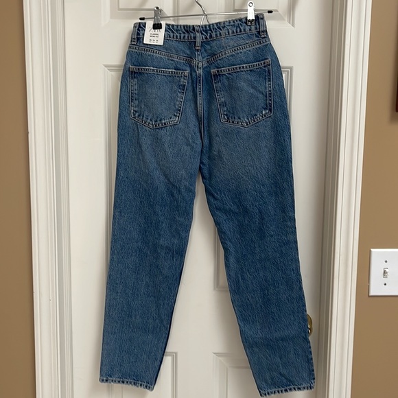 Zara Jeans - Picture 2 of 4